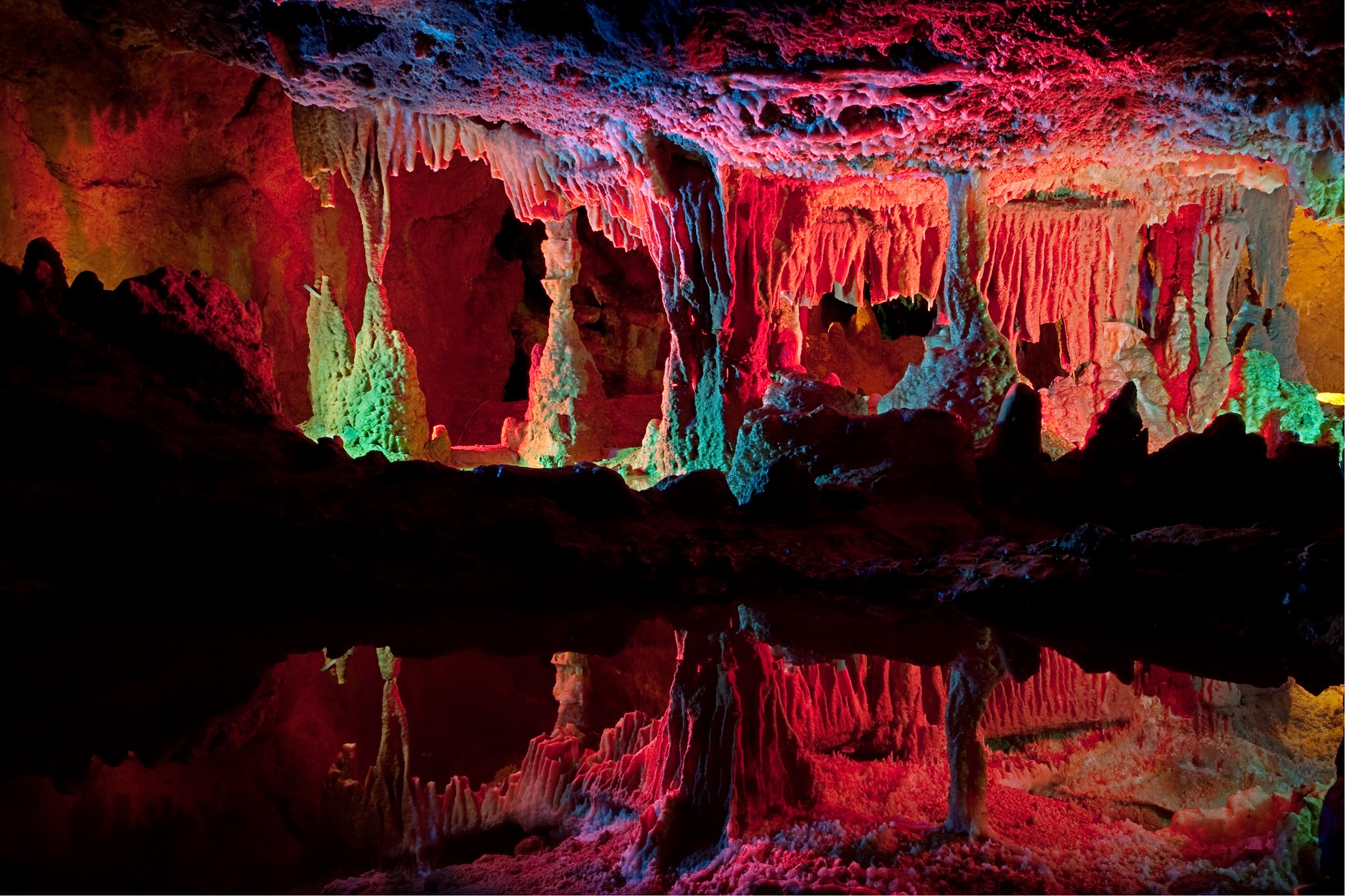 Grand Caverns Rainbow