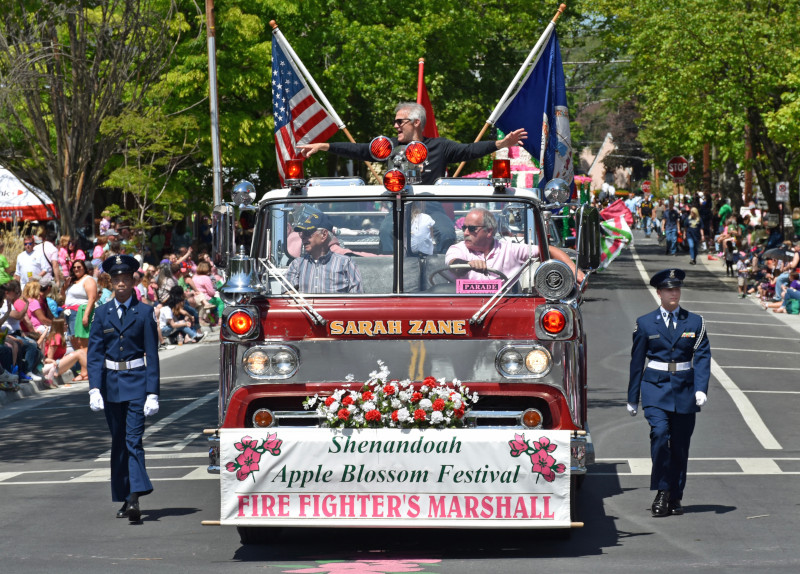 Annual Shenandoah Apple Blossom Festival. Michael Brannon IG account: @mbran1. Courtesy of Virginia Tourism Corporation.