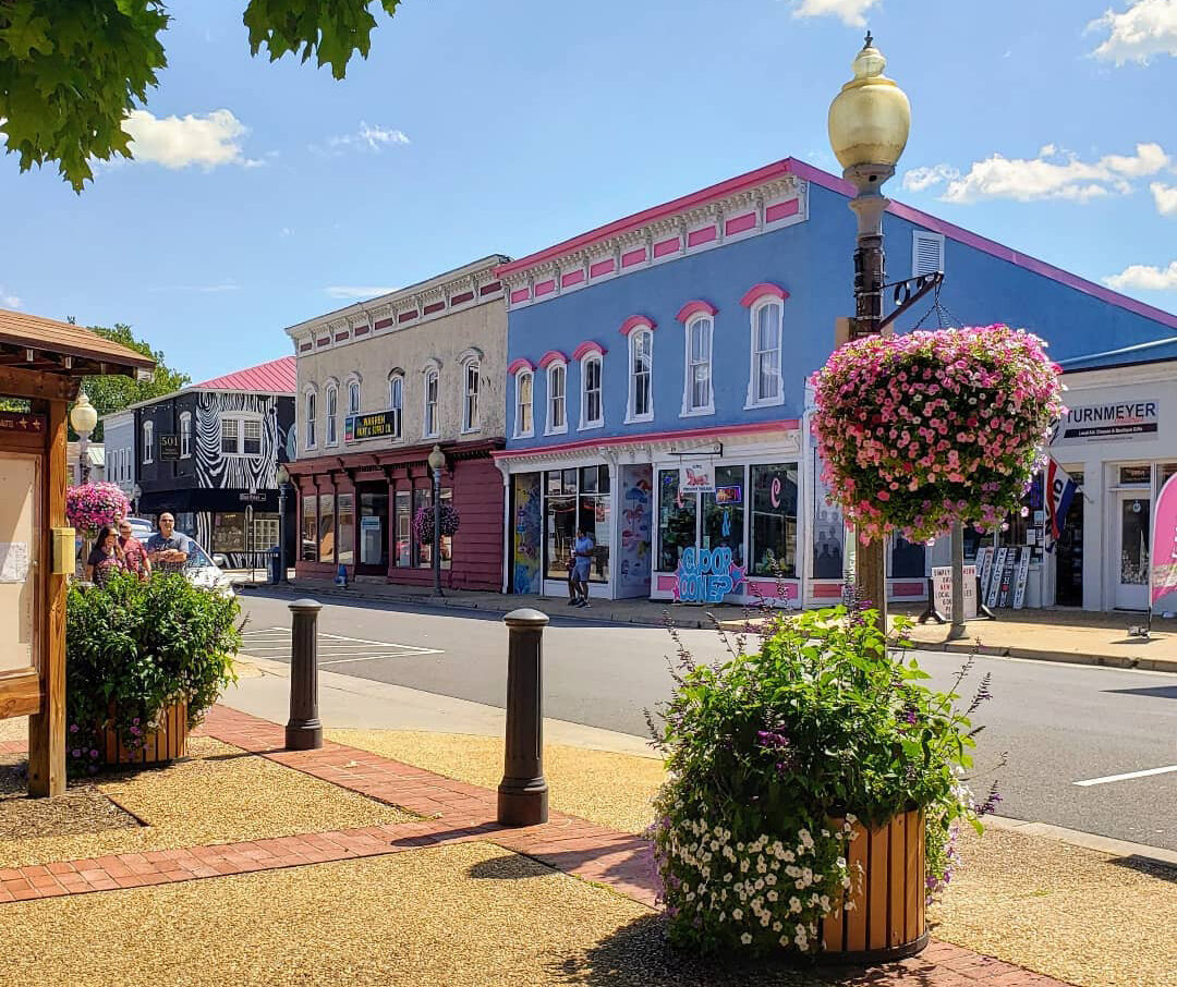 Front Royal. Photo by Jared Burwell IG account: @jburwallphotos; Courtesy of Virginia Tourism Corporation