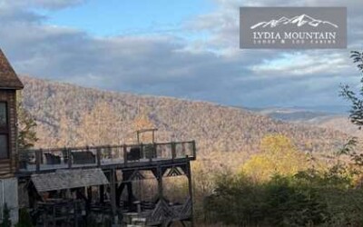 Lydia Mountain Lodge & Log Cabins